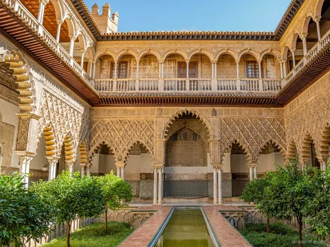 Besök på egen hand med mobil audioguide-app i Alcázar of Seville