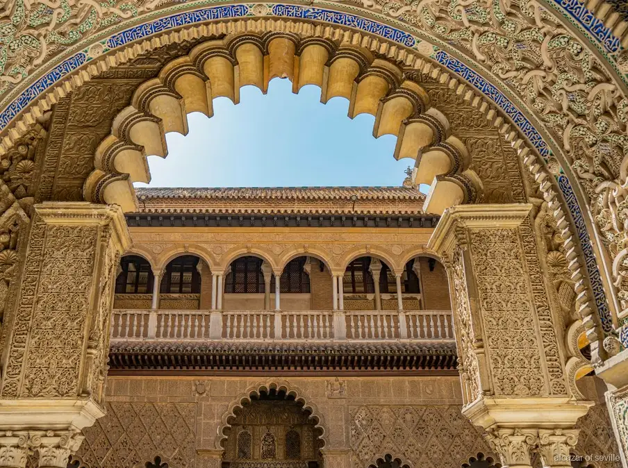 Real Alcázar Sevilla ticket met audiogids, binnenplaats van het paleis